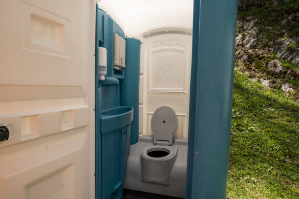 Best Porta potty rental near me  in Reminderville, OH